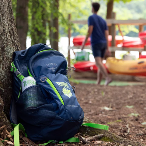 Custom backpacks are an effective way to build brand loyalty by offering personalized, high-quality products that resonate with customers. 